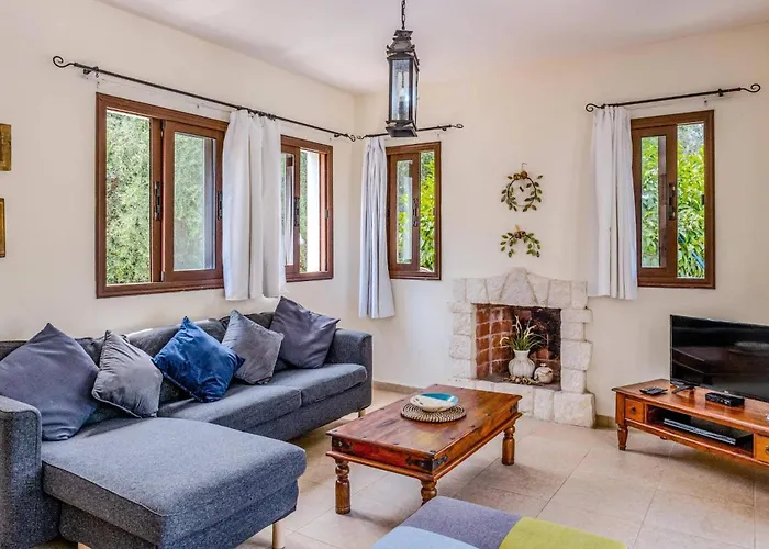 וילה Lena By Prodromi